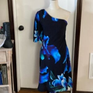 Ladies Dress size 2 NWT